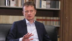 GLIŠIĆ OŠTRO O PROVOKACIJAMA USTAŠKOG POSLANIKA Zakucao ga:  Ako još jednom pomeneš Vučića...