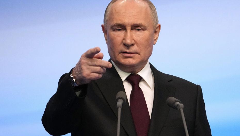 PUTINU TREBA 90 MINUTA DO BRITANIJE Jezivo upozorenje: "Izaberite svoja vrata u Dauning stritu"