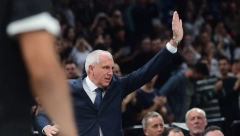 POTPISAO JE Obradović JEDNIM POTEZOM otkrio da je produžio ugovor sa Partizanom, LUDILO u "Areni"