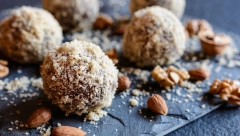 BRZE POSNE RUM BOMBICE Priprema je jednostavna , a smažu se u jednom zalogaju