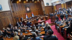 BRUKA, NIKAD SRAMNIJE PONAŠANJE SRPSKE OPOZICIJE Napustili parlament pred glasanje za predsednika Skupštine - razbežali se i Đilas i Ponoš...