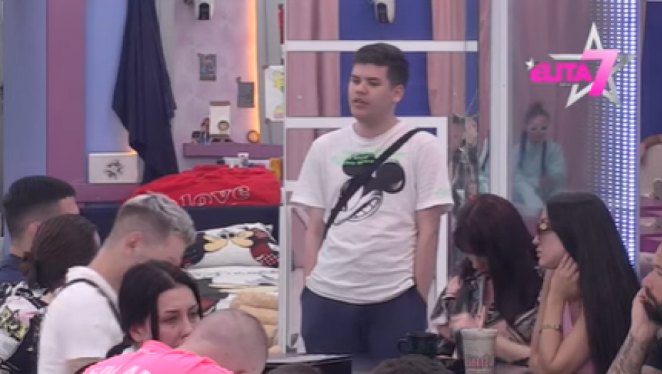 UROŠ STANIĆ SVE ŠOKIRAO NOVIM IZGLEDOM Reagovao i Janjuš, poslao mu brutalnu poruku, pomenuo Bokija 13 i Karamelu
