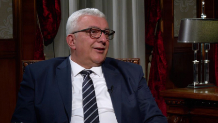 MANDIĆ ČESTITAO ANI BRNABIĆ: Zajedno ćemo raditi na bratskim odnosima Crne Gore i Srbije
