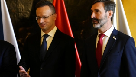 NE ŠALJEMO ORUŽJE UKRAJINI Mađarska i Slovačka neće učestvovati "ni u kakvim zajedničkim akcijama"