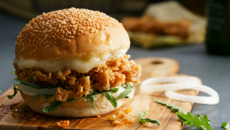 2 HAMBURGERA PLATILI PREKO 10.000 DINARA: Mislili da je šala ali brzo je "đavo odneo šalu"