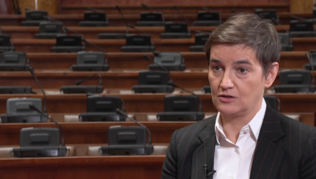 BRNABIĆ ČESTITALA VUČEVIĆU Sigurna sam da će Vlada na čijem će biti čelu nastaviti da vodi Srbiju pobedničkim putem koji je trasirao Aleksandar Vučić