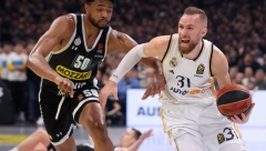 PAKLENA BORBA ZA PLEJ IN Do kraja regularnog dela Evrolige još tri kola, Partizan će voditi ljutu bitku sa ovim timovima