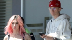 ŠUŠKA SE DA JE MEGAN FOKS TRUDNA  Hiljadu puta raskidala i mirila se sa reperom, a sad ju je 1 detalj odao