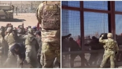 DRAMA NA GRANICI, MIGRANTI JURIŠAJU NA ZAŠTITNI ZID Vojnici ni puškama ne mogu da ih obuzdaju (VIDEO)