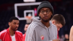 DELIJE ĆE CRVENIM PODVUĆI OVAJ DATUM Tompkins debituje za Zvezdu