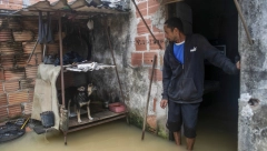 EKSTREMNE POPLAVE U BRAZILU! Voda iselila ljude iz domova, vlasti poručile: Biće i GORE od ovoga! (VIDEO)