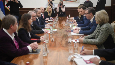 OGLASIO SE VUČIĆ POSLE SASTANKA SA PREDSTAVNICIMA MMF-A O jednoj temi se jutros posebno razgovaralo!