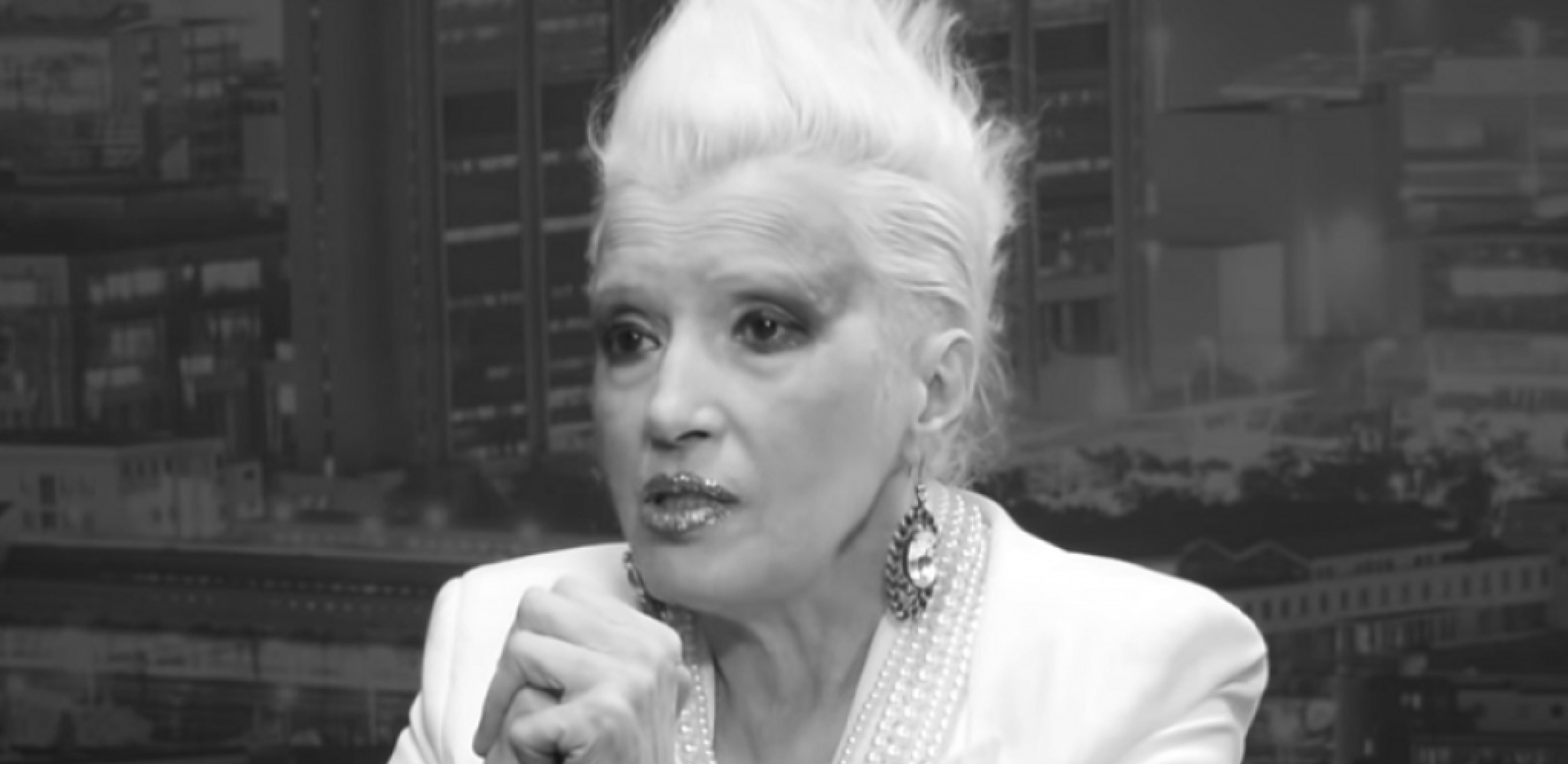 SESTRA SLAĐANE MILOŠEVIĆ NE PRESTAJE DA PLAČE Ovako se oprostila od legendarne princeze nekog drugog sveta