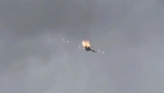 UDARIO U MORE I NESTAO U EKSPLOZIJI Isplivao novi snimak pada Su-27 u Sevastopolju, postoje 2 verzije događaja (VIDEO)