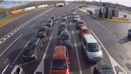 NOVO RADNO VREME OVOG GRANIČNOG PRELAZA Očekuju se češći zastoji u saobraćaju (FOTO)