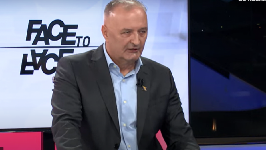 MINISTAR ODBRANE BOSNE I HERCEGOVINE IZNEO NIZ LUDAČKIH PRETNJI I on spominje navodni genocid u Srebrenici, slušajte šta priča