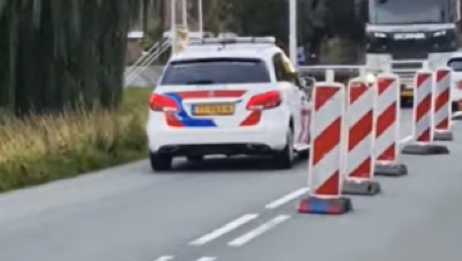 TALAČKA KRIZA U HOLANDIJI, LJUDI ZAROBLJENI U KAFIĆU U toku je evakuacija 150 okolnih kuća