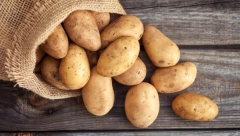 Nemojte spremati KROMPIR dok ne pogledate ovaj vrhunski recept: Ukusno jelo koje će vas oduševiti (VIDEO)