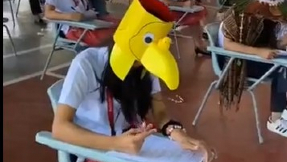 NAREDILI STUDENTIMA DA DOĐU MASKIRANI NA ISPIT Rezultat je urnebesan! (VIDEO)