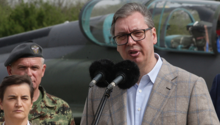 VUČIĆ SE OGLASIO VIDEO-PORUKOM: Nastavljam da radim svoj posao i da se borim za Srbiju