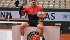 NOVAK NEĆE OSVOJITI ROLAN GAROS? Neznalice ponovo kažu da ima BOLJEG od Đokovića - motiv više za NAJVEĆEG IKADA