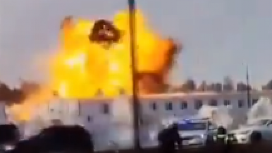 RUSKI UDAR NA VOJNO OSOBLJE Pogođen centar, jure kolone sanitetskih vozila (VIDEO)
