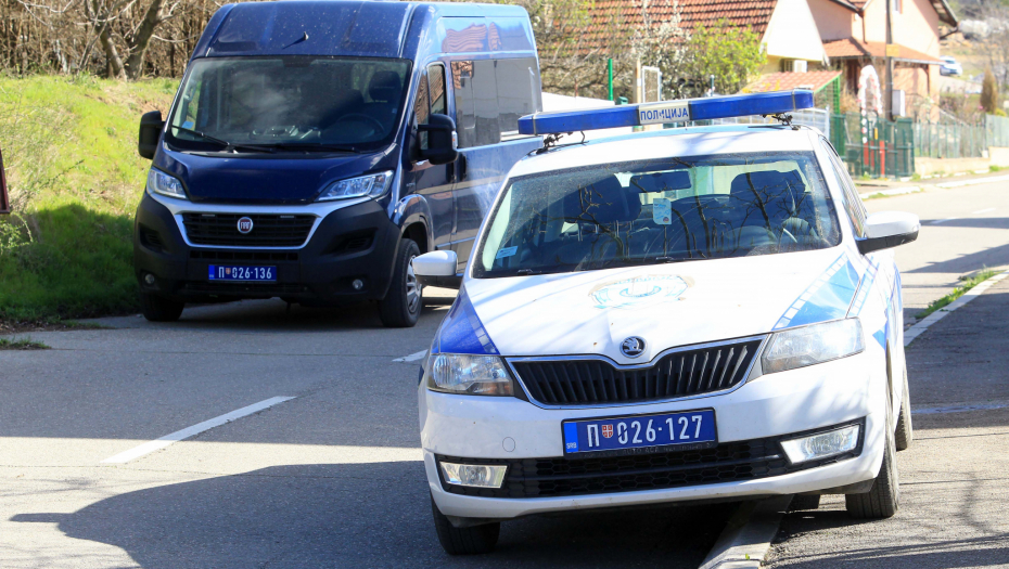 PRETRAŽUJU SE PODRUMI ZGRADA U NASELJU GDE JE NESTALA DANKA ILIĆ Mesto gde je poslednji put viđena i dalje obezbeđuje policija