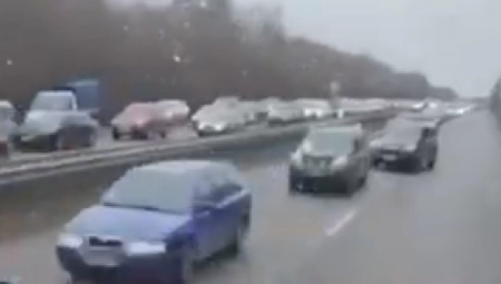 MASOVNA BEŽANIJA IZ HARKOVA Ukrajinci se plaše ruske ofanzive, napuštaju grad (VIDEO)