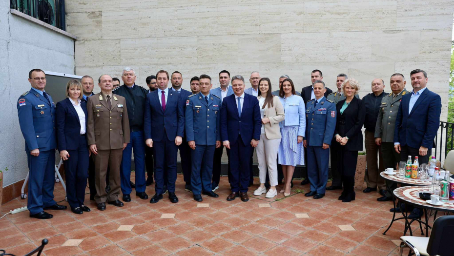 Ministar Jovanović ugostio polaznike i nastavnike Škole nacionalne odbrane (FOTO)
