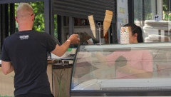 PRODAVAO OTROVAN SLADOLED DECI IZ ĆUPRIJE! 13 mališana imala simptome, najmlađe dete imalo četiri godine, uhapšen muškarac!