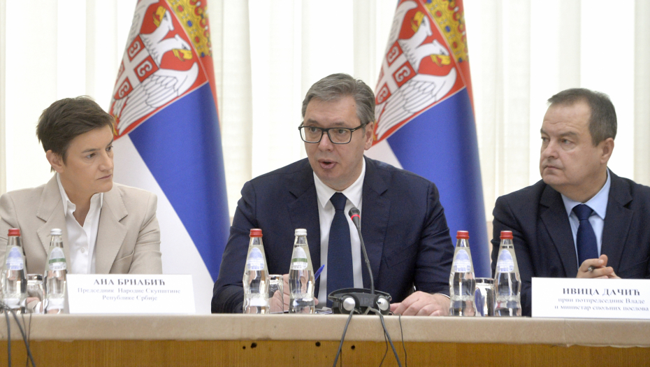 Vučić: Vlada da fomira tim, sve napore usmeriti da Priština ne uđe u Savet Evrope