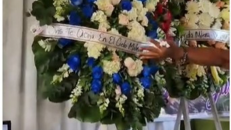 HOROR SCENA NA SAHRANI Drveni stalak počeo da se njiše, svi su pomislili samo  jedno! (VIDEO)