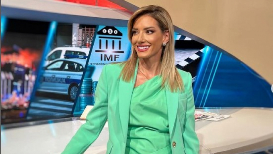 JEDINA FOTKA JOVANE JOKSIMOVIĆ U BIKINIJU! U ovakvom izdanju voditeljku nikada niste videli, muškarcima od oblina neće biti dobro!