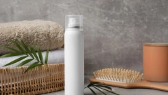 POPRSKAJTE ZID LAKOM ZA KOSU I REIŠTE SE NOĆNE MORE Oduševićete se kojom brzinom fleke nestaju