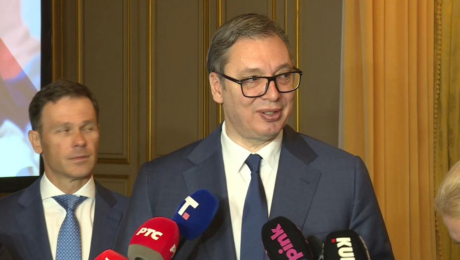 VUČIĆ SE OBRATIO IZ PARIZA "Makron je imao pitanja o ZSO, videćete poteze Francuske u narednom periodu" (VIDEO)