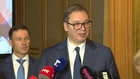 VUČIĆ SE OBRATIO IZ PARIZA "Makron je imao pitanja o ZSO, videćete poteze Francuske u narednom periodu" (VIDEO)