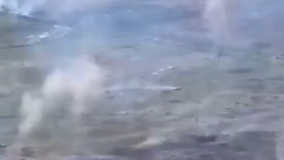 RUSI IMAJU "FRANKEŠTAJN" TENK Brani od dronova kamikaza, a izgleda bizarno na frontu (VIDEO)