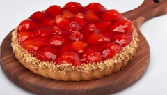TART SA JAGODAMA I MASKARPONE SIROM Sve što vam treba za savršen dan, nek zamiriše cela kuća
