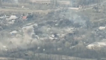 RUSKA VOJSKA UŠLA U NOVI GRAD Zauzimaju stambena naselja na istoku Ukrajine, objavljene mape (VIDEO)