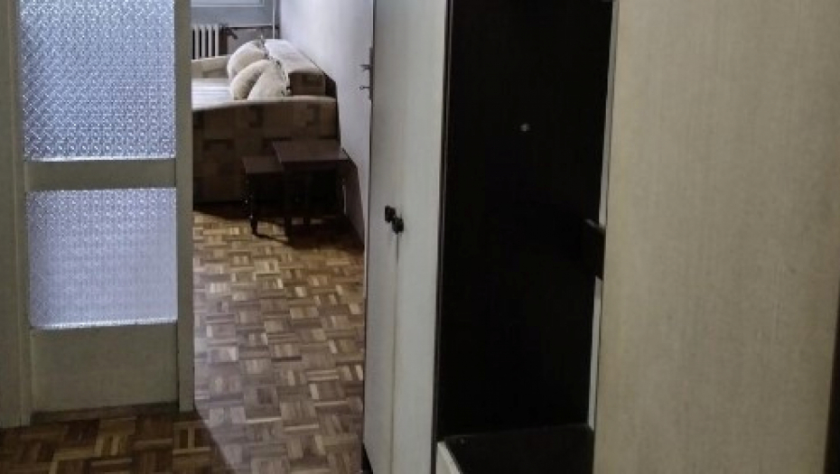 STAN IZGLEDA KAO BUNKER, A CENA KIRIJE JE DA SE SMRZNEŠ Oglas za izdavanje razbesneo Beograđane! (FOTO)
