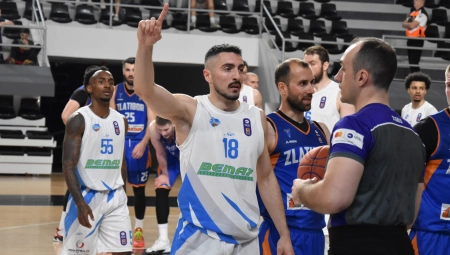 CRNOGORAC NAMERNO ŽELEO DA POVREDI IGRAČA? Nezapamćeni SKANDAL trese ABA ligu, srpski trener GORI OD BESA: Pretio je i psovao...