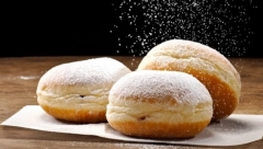 KROFNE PUNJENE ČOKOLADOM Uspeće i početnicima u kuhinji, a pojedu se u jednom zalogaju
