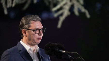 LICEMERJE BEZ PREMCA Vučić digao Srbiju na noge, a oni kukaju što se novac troši na "rafale" umesto na puteve