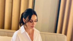 SLOBODA MIĆALOVIĆ U NIKAD VIĐENOM IZDANJU Glumica istakla duge noge, ovaj detalj su svi primetili