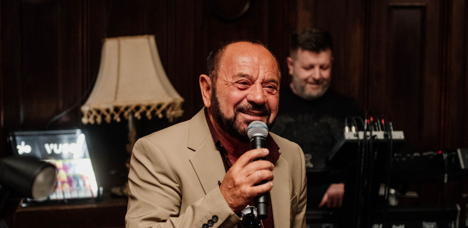 Mile  Kitić posle deceniju i po zapevao Beogradjanima u “Dva Jelena”