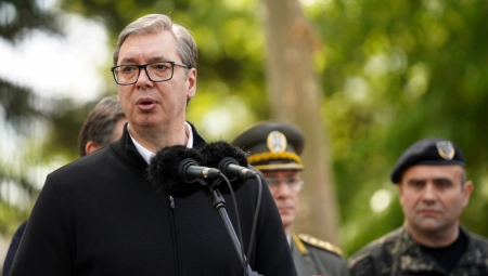 VUČIĆ SE SASTAO SA DELEGACIJOM PROVINCIJE HEBEL Pozvao kineske kompanije da ulažu u Srbiju