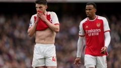 SITIJU OTVOREN PUT DO TITULE Posle Liverpula, izgubio i Arsenal