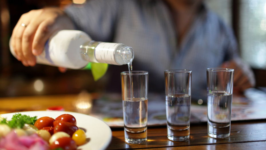 VOTKA GUBI RAT? U Rusiji raste prodaja pića sa niskim procentom alkohola