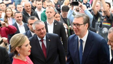 "UVEK MOGU DA SE OSLONE NA SRBIJU I REPUBLIKU SRPSKU" Vučić sa predstavnicima srpske zajednice u Mostaru