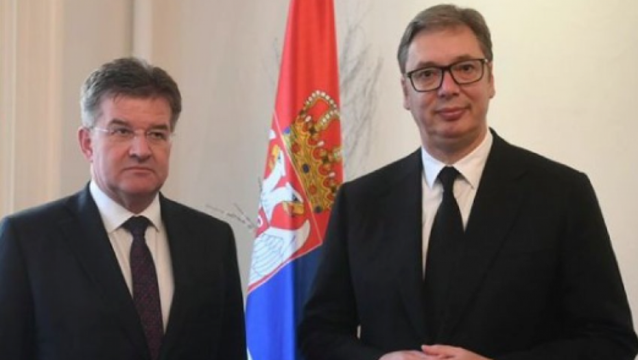 PREDSEDNIK VUČIĆ DANAS SA MIROSLAVOM LAJČAKOM Sastanak počinje u 18 sati